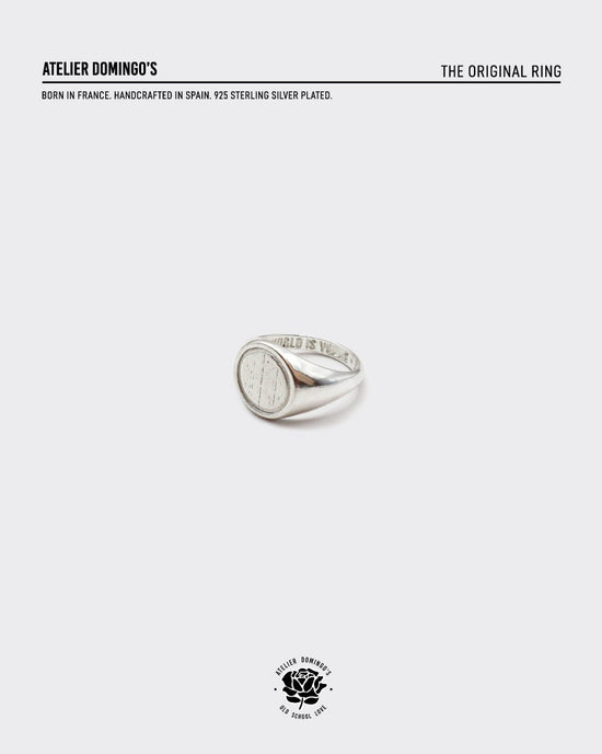Atelier Domingo's Original ring. This silver-plated ring is unisex and have a timeless design.
