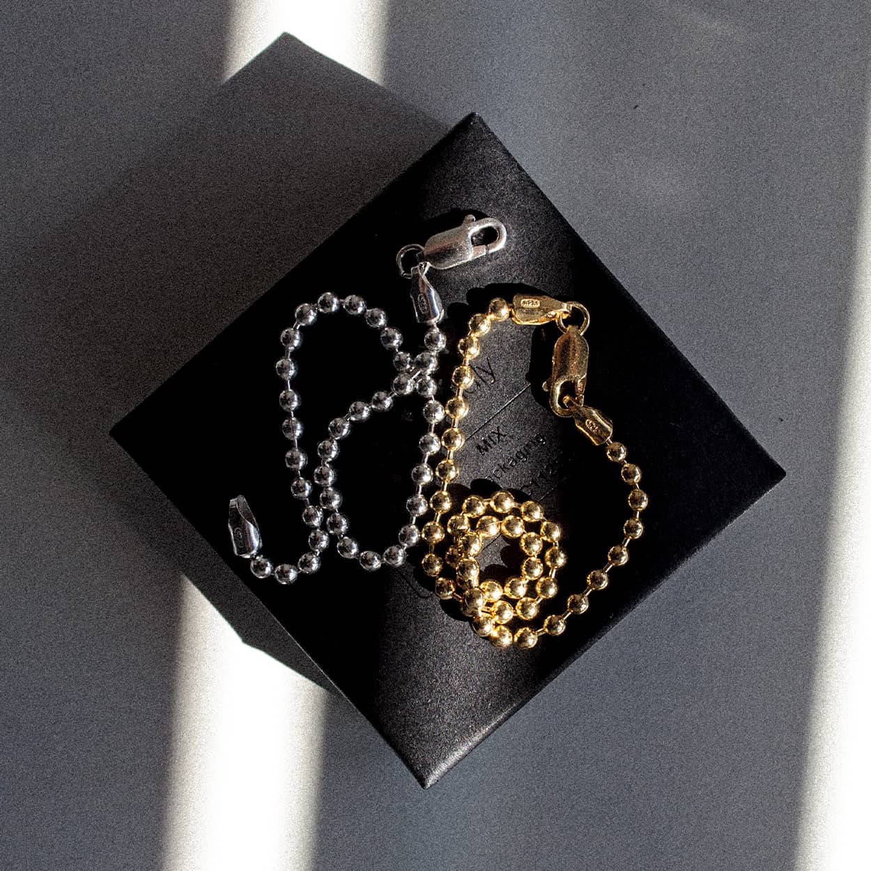 The beads bracelet is an elegant and unisex piece of jewelry, crafted in Italy and made of 925 Sterling Silver with a high-quality 18 karat gold plating. Every jewelry is designed by Atelier Domingo's in France and is made to be worn by both men and women.