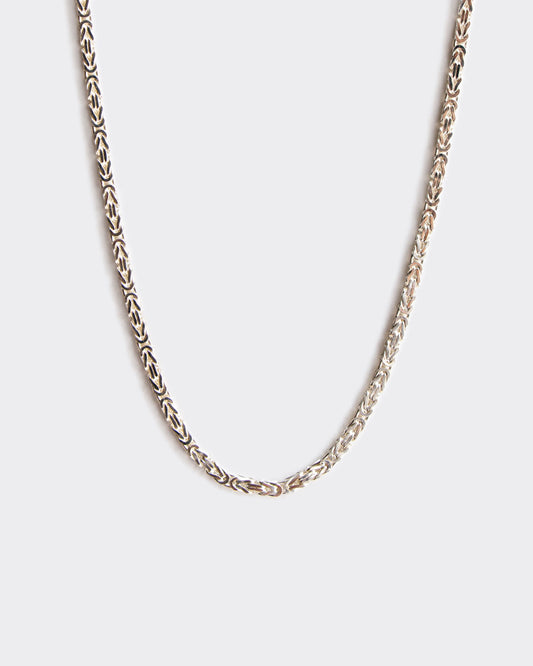 The Byzantine chain — a refined blend of New York City’s soulful roots and timeless Mediterranean craftsmanship - is made in Italy and designed to be unisex.