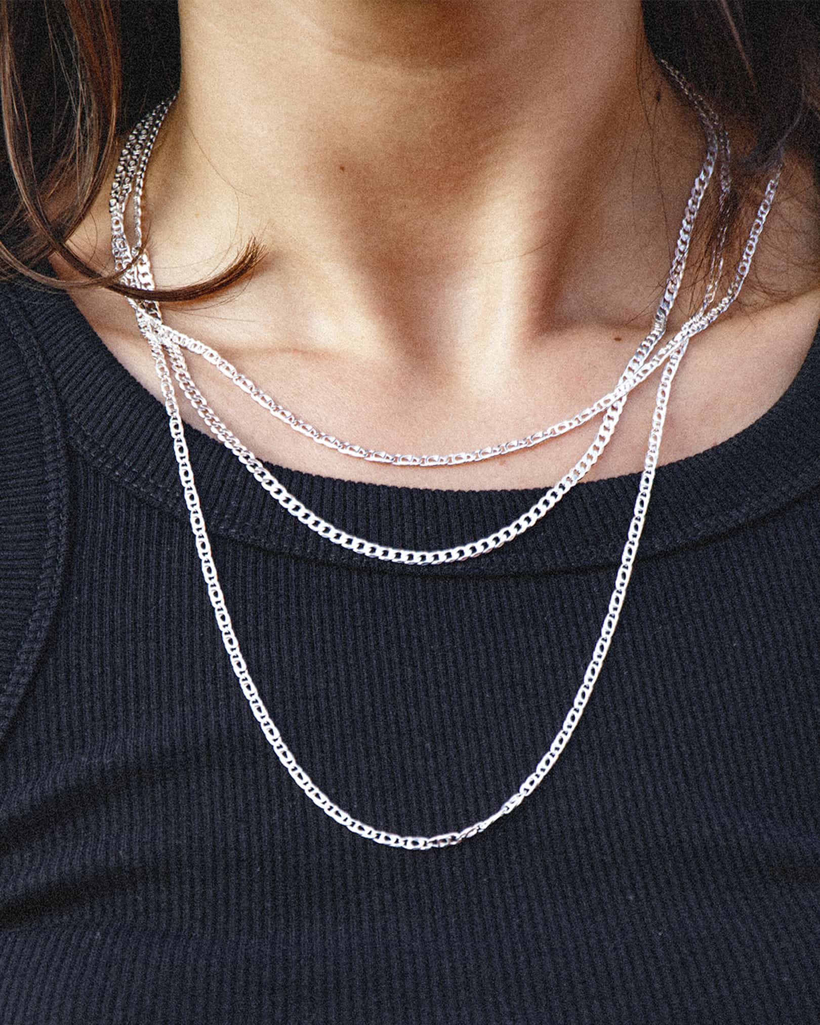 The Cartridge chain is an elegant and unisex piece of jewelry, crafted in Italy and made of 925 Sterling Silver. Every jewelry is designed by Atelier Domingo's in France and is made to be worn by both men and women.