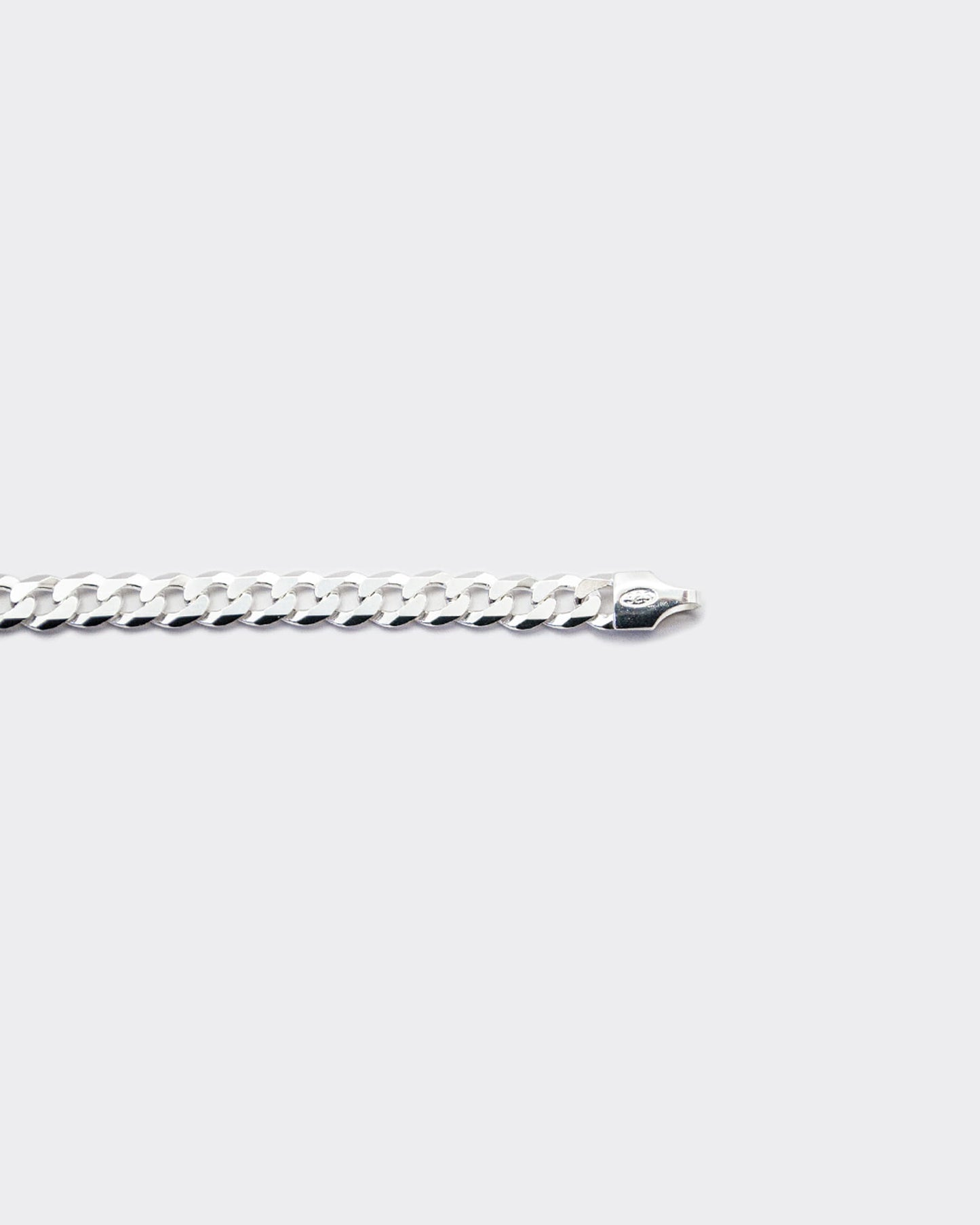 The Cuban bracelet is made of 925 sterling silver. The bracelet is handcrafted in Italy and made for both men and women.
