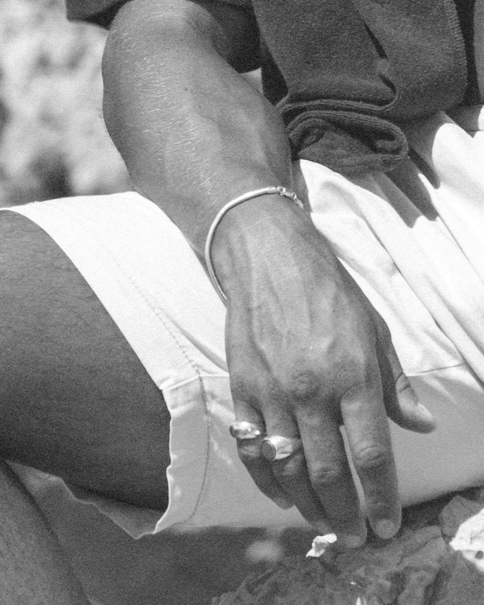 Atelier Domingo's Mamba silver bracelet is made of solid 925 Sterling silver. This unisex bracelet is the classic snake chain. This jewelry is made in Italy and designed to be a bracelet for both men and women.