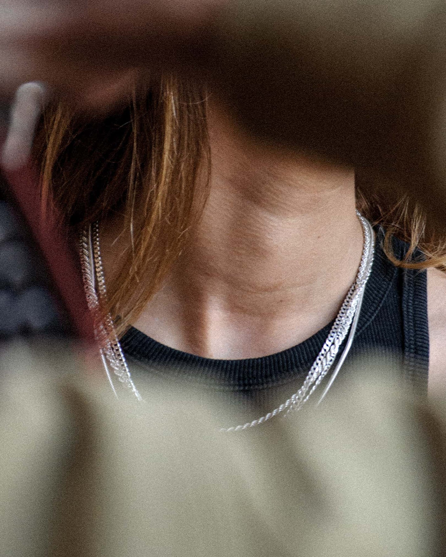 The Mamba necklace is a unisex chain made of 925 sterling silver. The chain is handcrafted in Italy and made for both men and women.