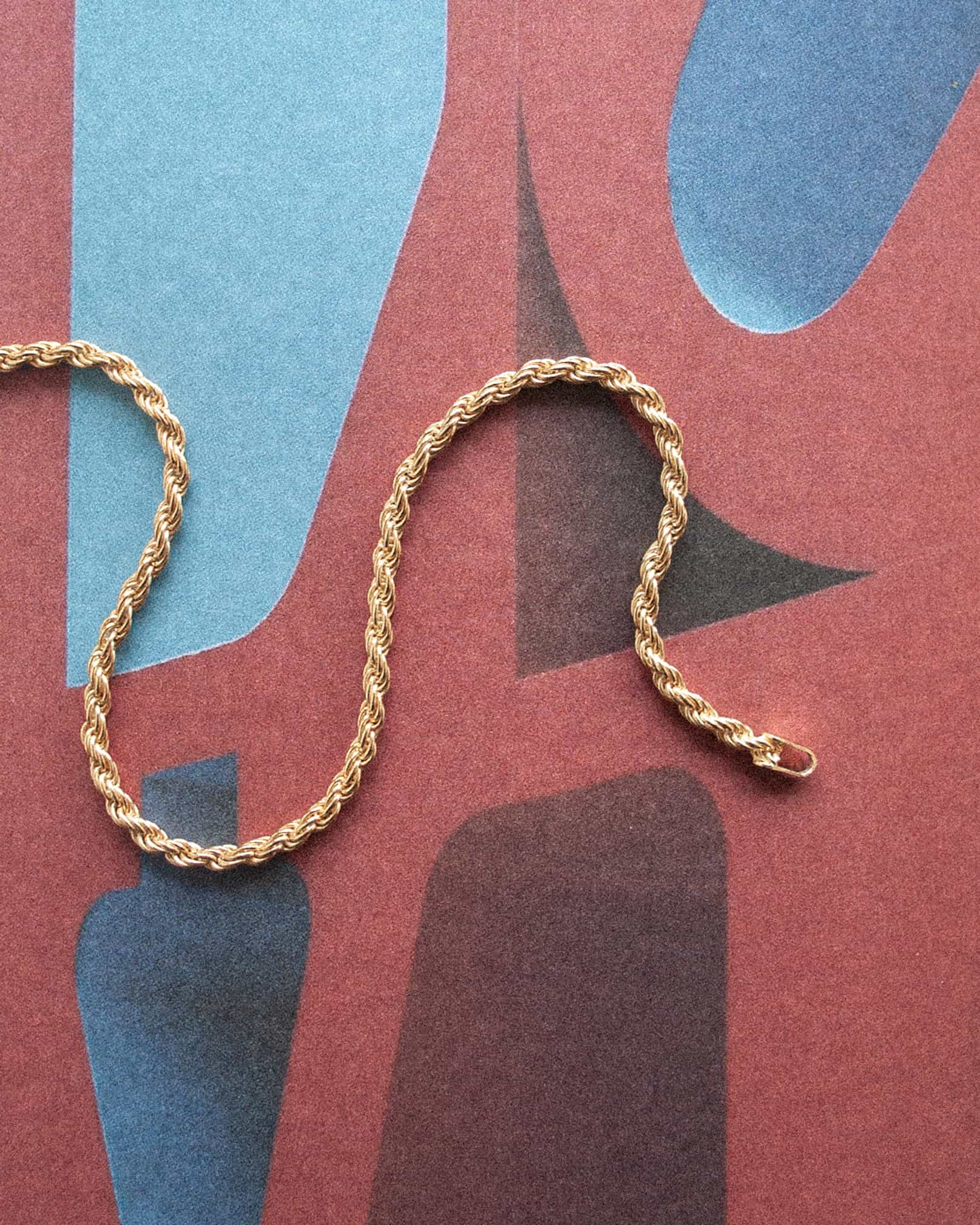 The Rope bracelet is an elegant and unisex piece of jewelry, crafted in Italy and made of 925 Sterling Silver with a high-quality 18 karat gold plating. Every jewelry is designed by Atelier Domingo's in France and is made to be worn by both men and women.