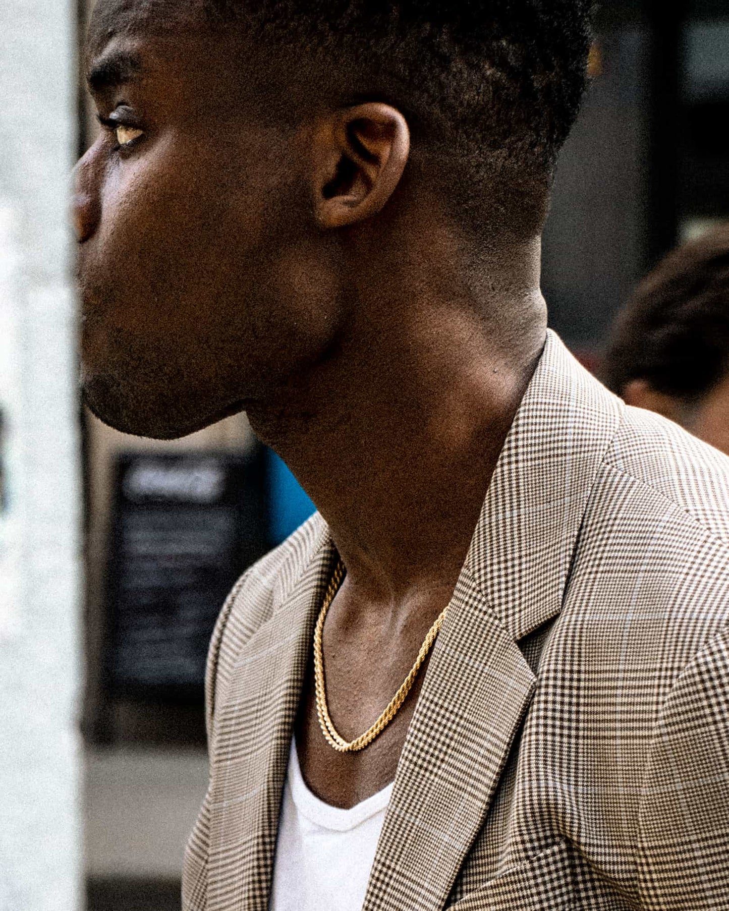 The Rope Chain is an elegant and unisex piece of jewelry, crafted in Italy and made of 925 Sterling Silver with a high-quality 18 karat gold plating. Every jewelry is designed by Atelier Domingo's in France and is made to be worn by both men and women.