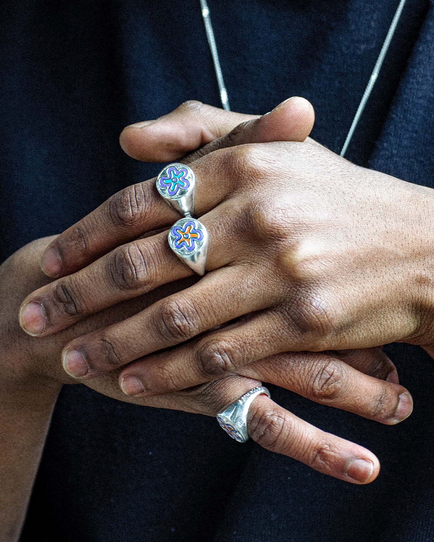 Atelier Domingo's Soul ring is our tribute to the hip-hop group De La Soul. This ring has been designed in France and is made for both men and women. This jewelry is made of a high-quality 925 Sterling silver plating.