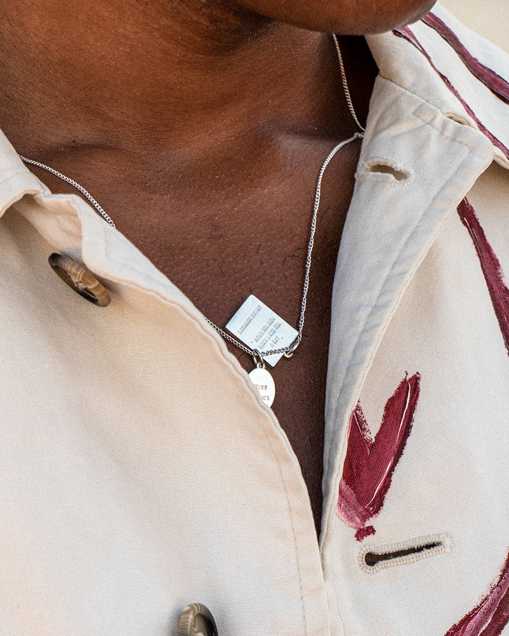 Atelier Domingo's Wallace necklace is a tribute to Christopher Wallace, a.k.a The Notorious B.I.G. Made in Spain, this jewelry is designed to be unisex, for both men and women. The pendant is made of a high-quality 925 Sterling silver plating. The cuban chain is made of solid 925 Sterling silver.