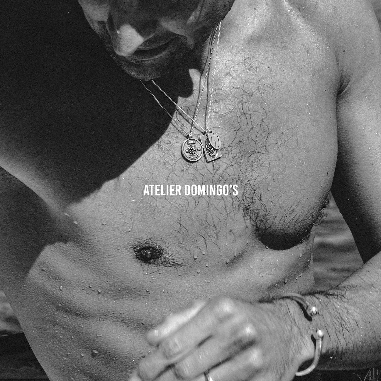 Atelier Domingo's State of Mind silver necklace is designed in France and made in Spain. This necklace is unisex, made for both men and women. The pendant is made of a high-quality 925 Sterling silver plating. The cuban chain is made of solid 925 Sterling silver.