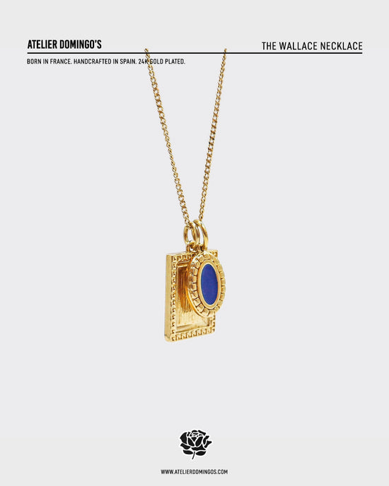 Atelier Domingo's Wallace necklace is a tribute to Christopher Wallace, a.k.a The Notorious B.I.G. Made in Spain, this jewelry is designed to be unisex, for both men and women. The pendant is made of a high-quality 24 karat gold plating. The cuban chain is made of solid 925 Sterling silver with a high-quality 18 karat gold plating.