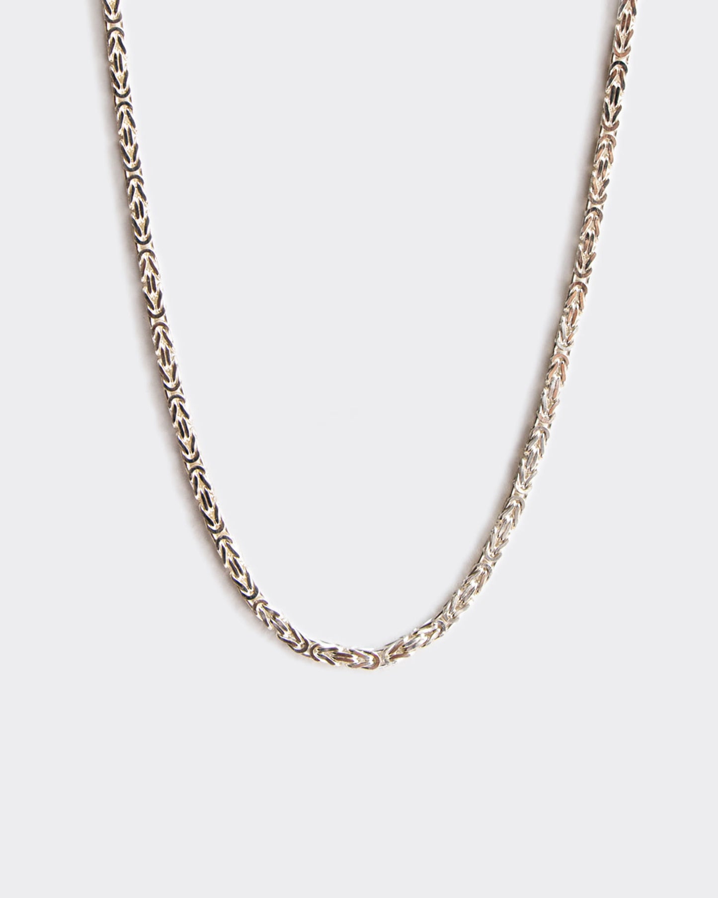 The Byzantine chain — a refined blend of New York City’s soulful roots and timeless Mediterranean craftsmanship - is made in Italy and designed to be unisex. 