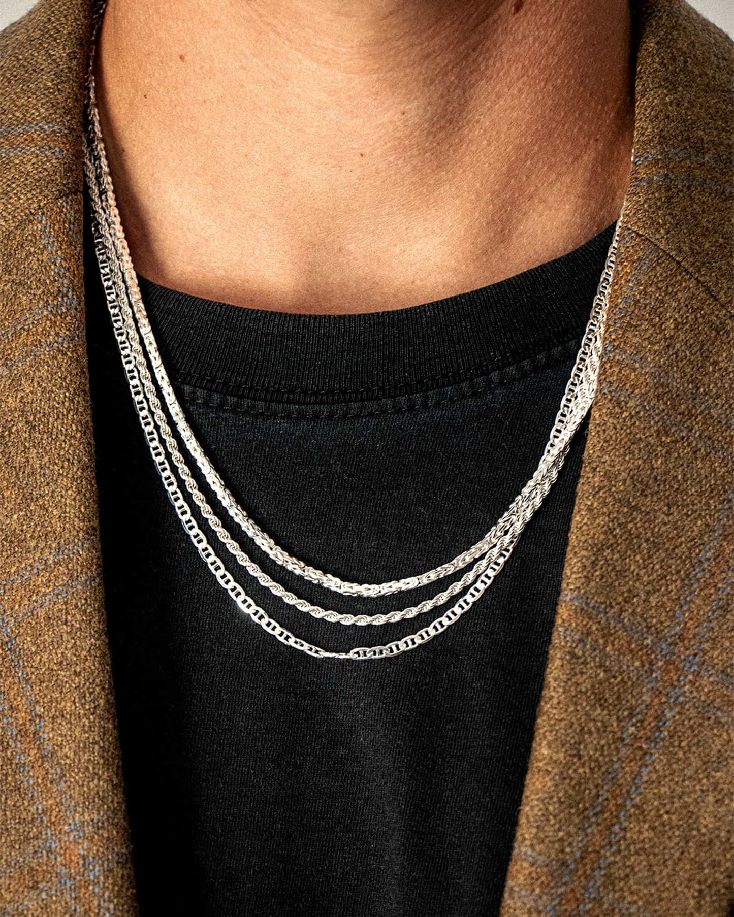 The Byzantine chain — a refined blend of New York City’s soulful roots and timeless Mediterranean craftsmanship - is made in Italy and designed to be unisex. 