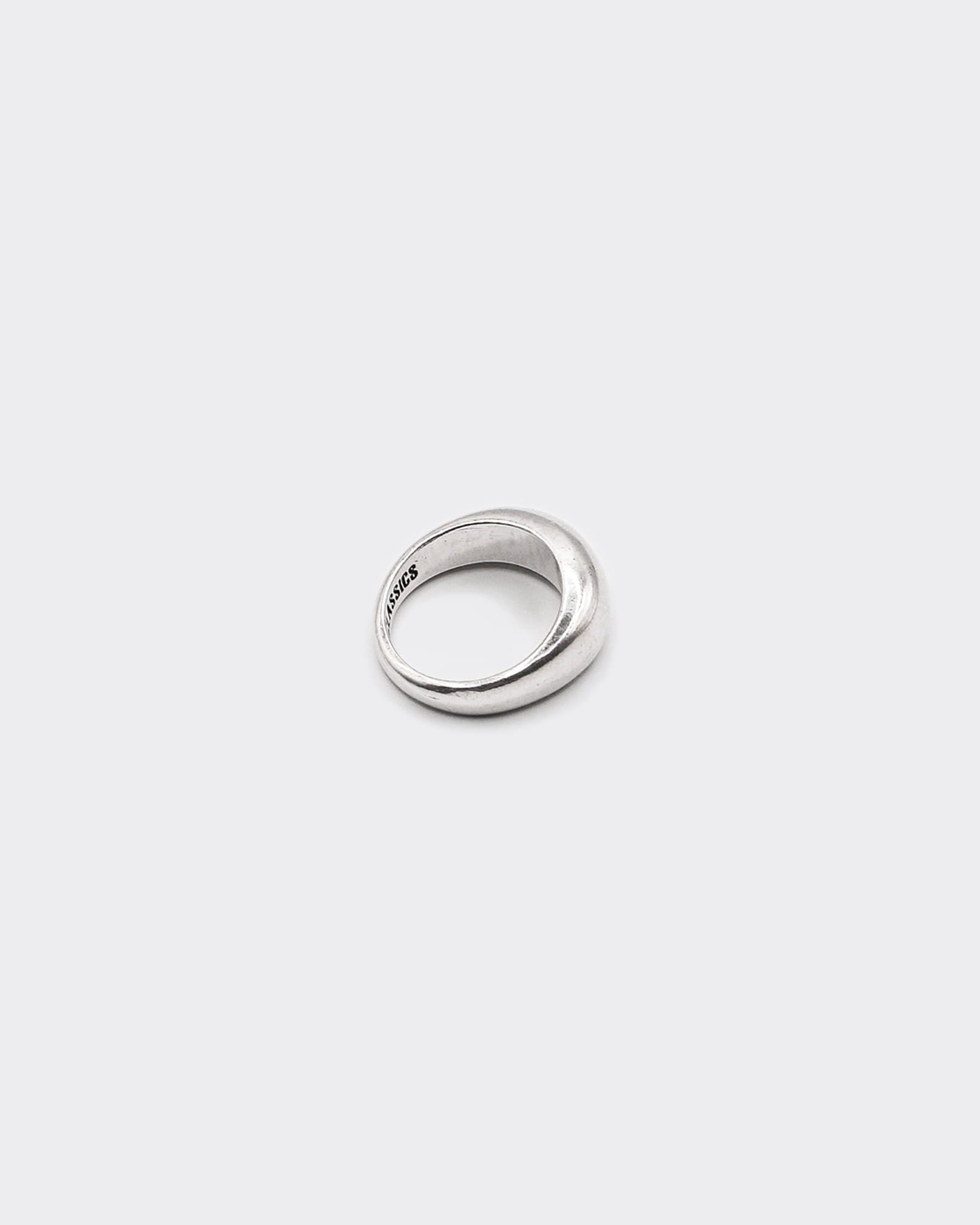 Atelier Domingo's Classic silver ring is made in Spain. This unisex ring is for both men and women. This jewelry is made of a high-quality 925 Sterling silver plating (10 microns). Stay with the Classics.