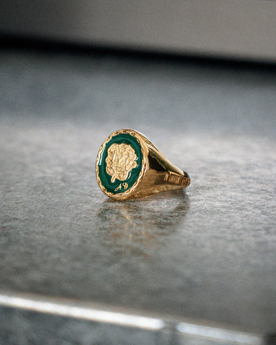 Atelier Domingo's is releasing a new version of its classic Do's ring. It is now available with a pine green handmade enamel. 