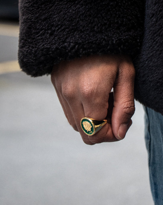 Atelier Domingo's is releasing a new version of its classic Do's ring. It is now available with a pine green handmade enamel. 