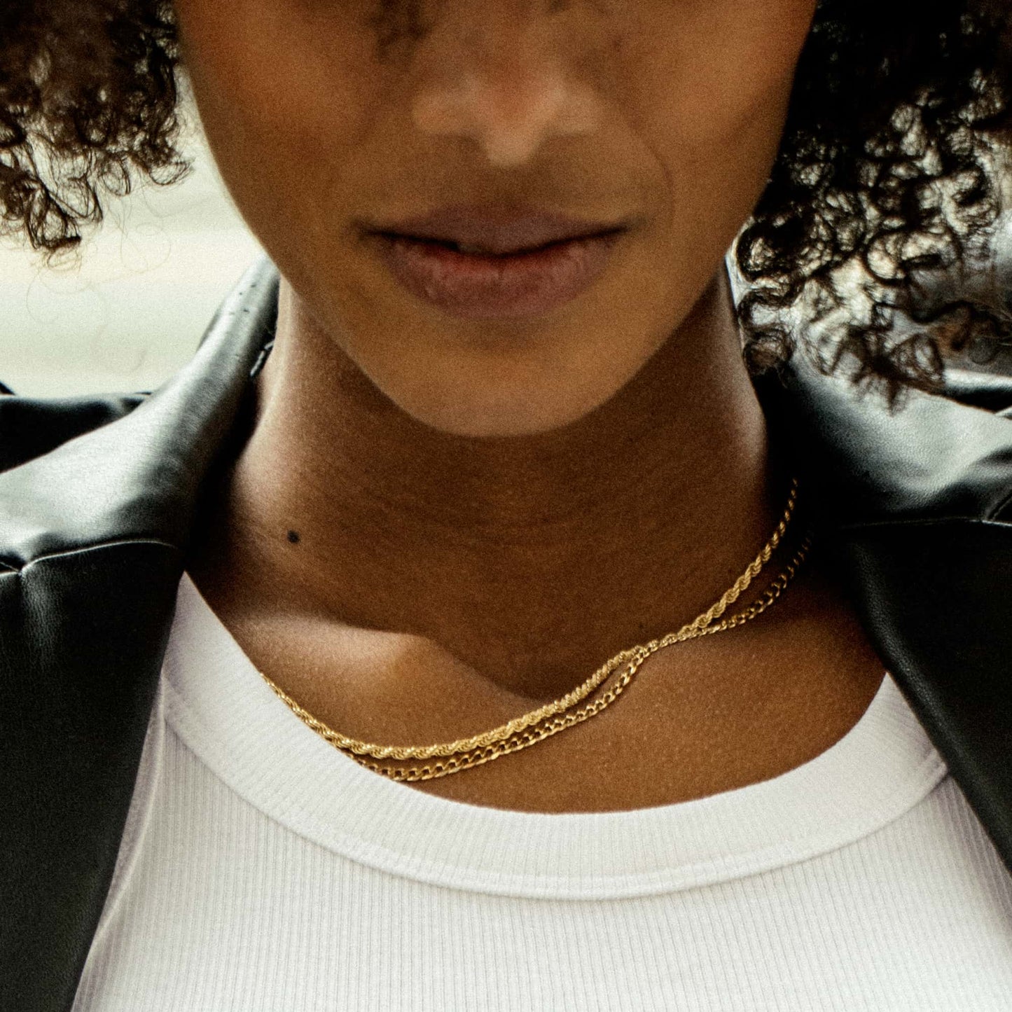The Rope Chain is an elegant and unisex piece of jewelry, crafted in Italy and made of 925 Sterling Silver with a high-quality 18 karat gold plating. Every jewelry is designed by Atelier Domingo's in France and is made to be worn by both men and women.