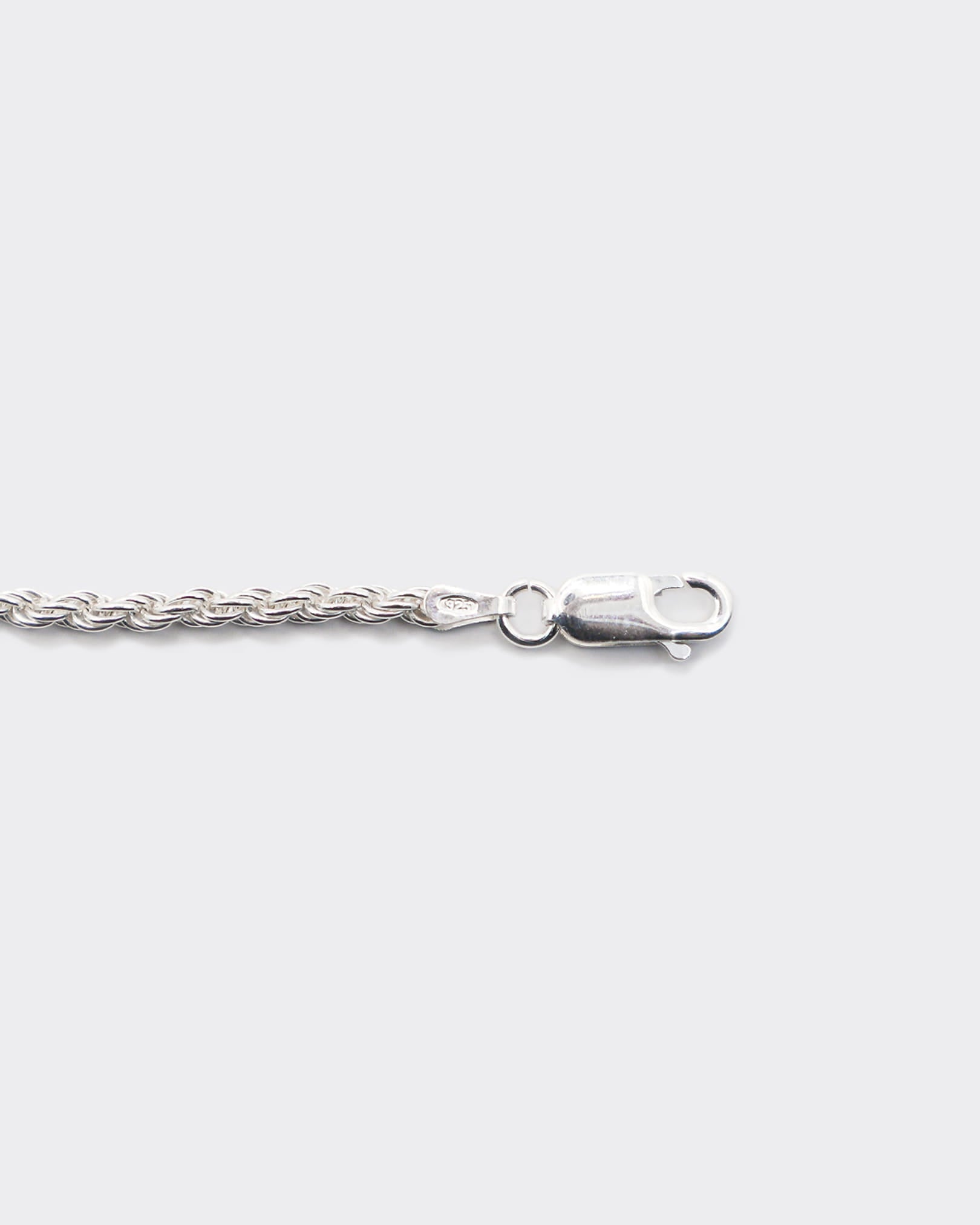 The Rope bracelet is an elegant and unisex piece of jewelry, crafted in Italy and made of 925 Sterling Silver. Every jewelry is designed by Atelier Domingo's in France and is made to be worn by both men and women.