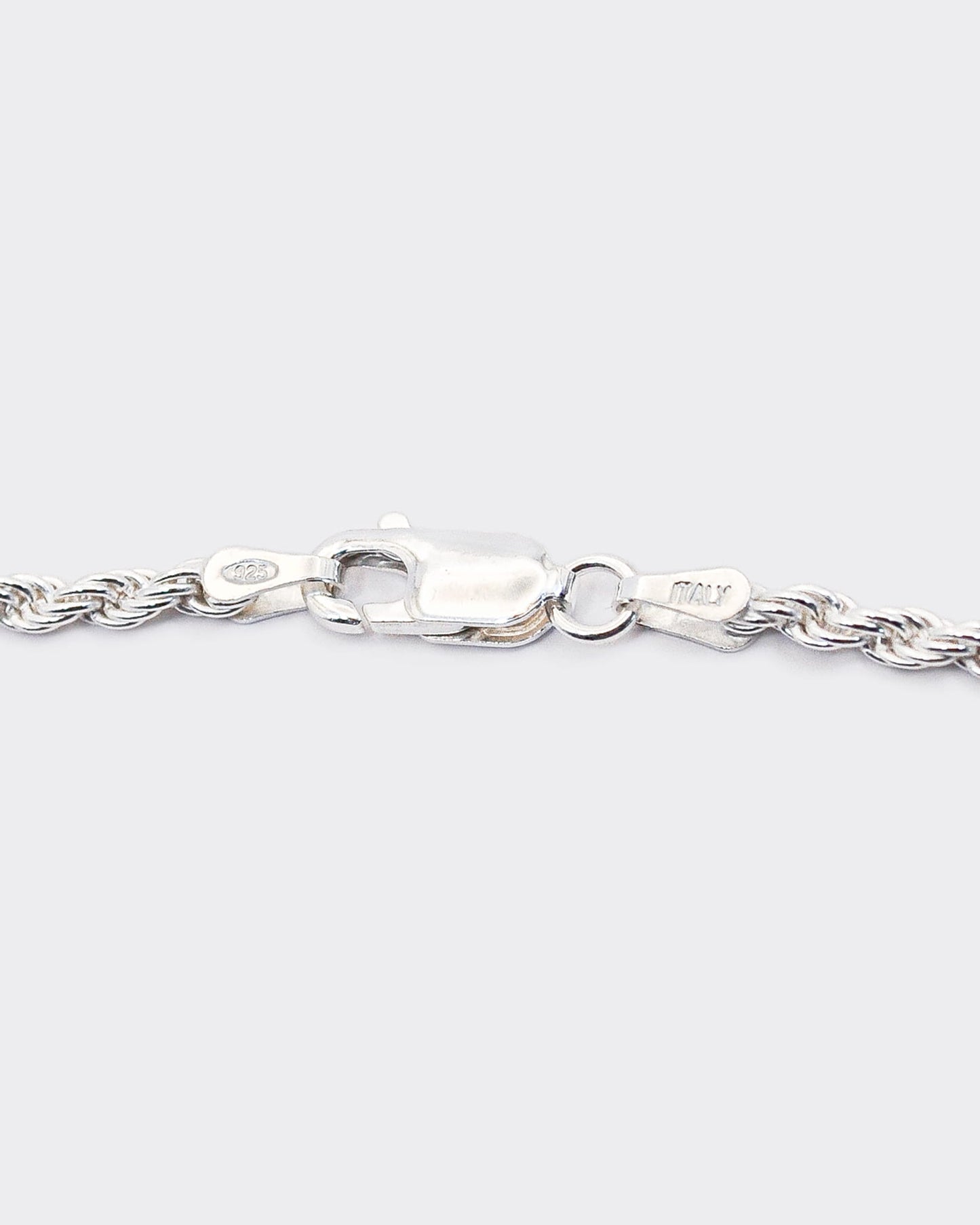 The Rope chain is an elegant and unisex piece of jewelry, crafted in Italy and made of 925 Sterling Silver. Every jewelry is designed by Atelier Domingo's in France and is made to be worn by both men and women.