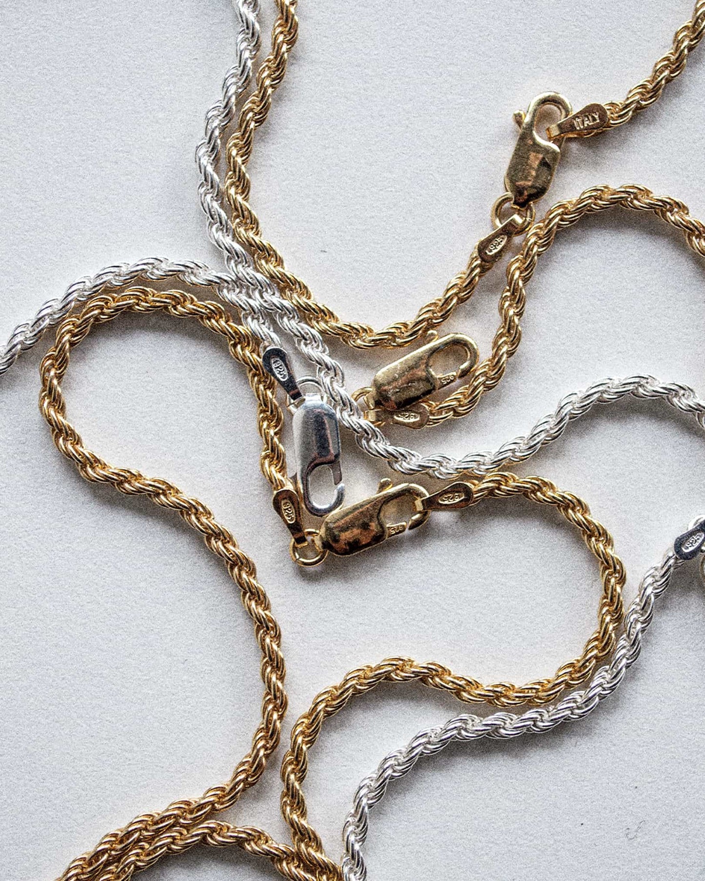 The Rope chain is an elegant and unisex piece of jewelry, crafted in Italy and made of 925 Sterling Silver. Every jewelry is designed by Atelier Domingo's in France and is made to be worn by both men and women.