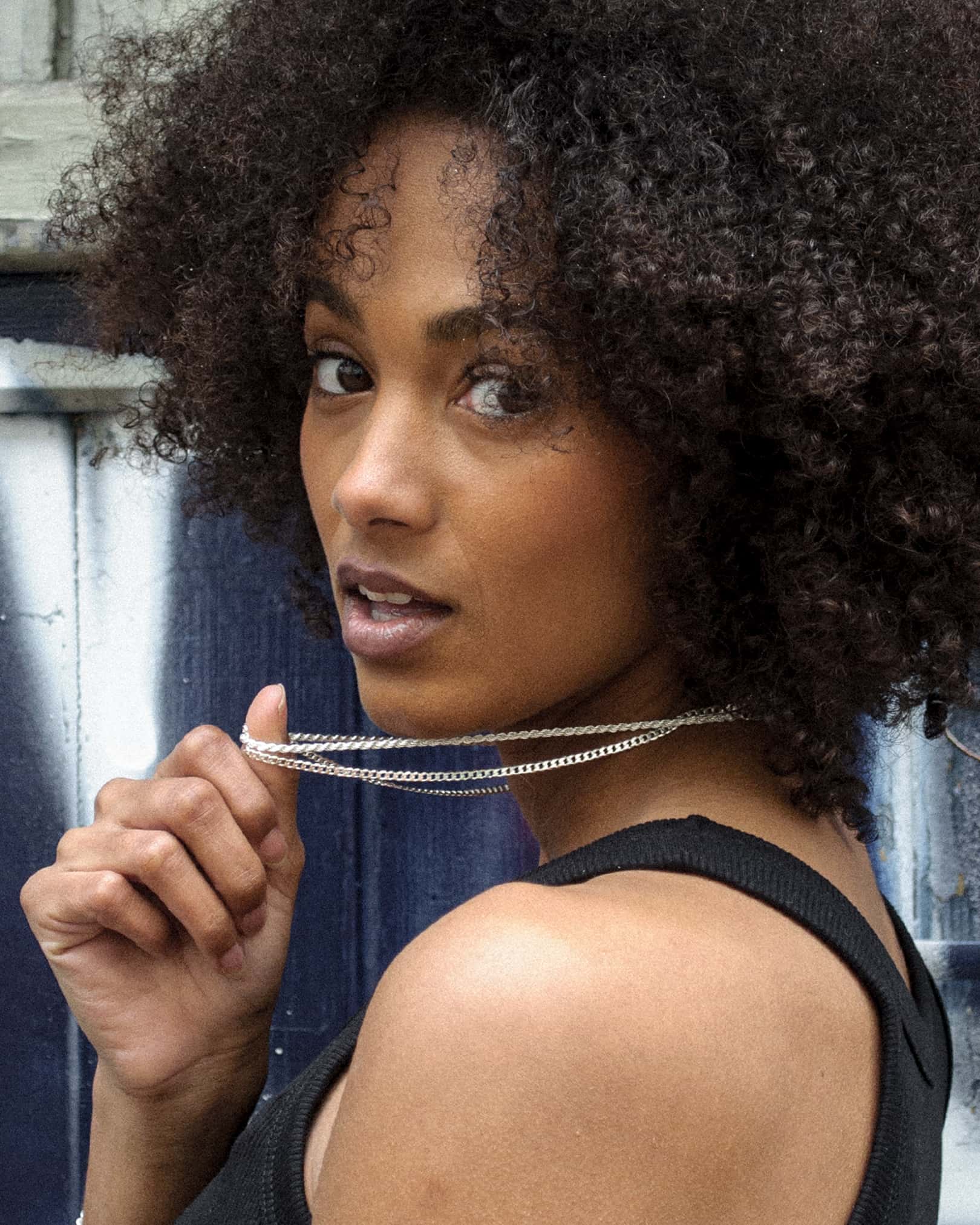 The Rope chain is an elegant and unisex piece of jewelry, crafted in Italy and made of 925 Sterling Silver. Every jewelry is designed by Atelier Domingo's in France and is made to be worn by both men and women.