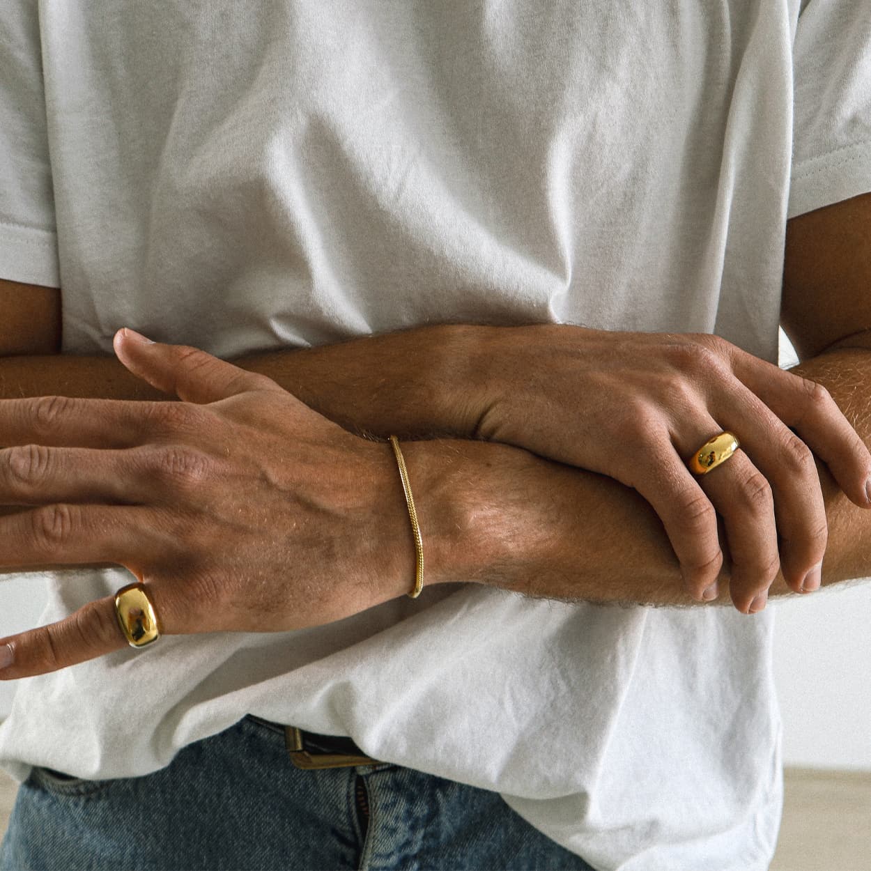 Atelier Domingo's Block gold ring is a tribute to New York block parties. This unisex ring is made in Spain. It is made of a high-quality 24 karat gold plating. All our jewelry is unisex, made for both men and women.