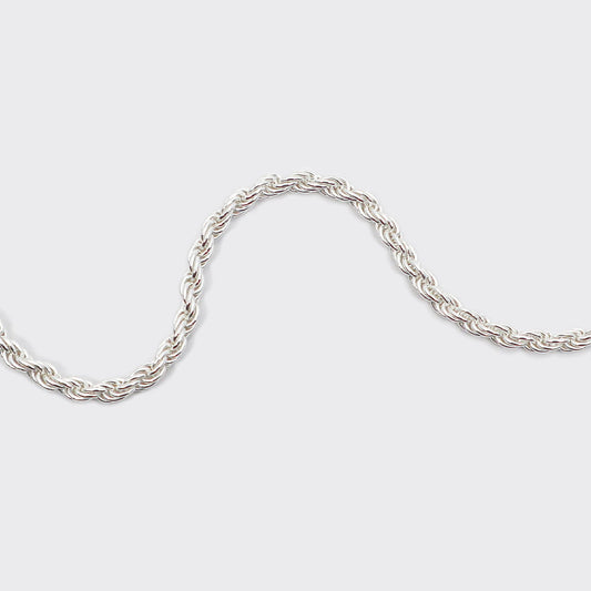 The Rope bracelet is an elegant and unisex piece of jewelry, crafted in Italy and made of 925 Sterling Silver. Every jewelry is designed by Atelier Domingo's in France and is made to be worn by both men and women.